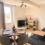 T3 Au Centre De Les Bains *