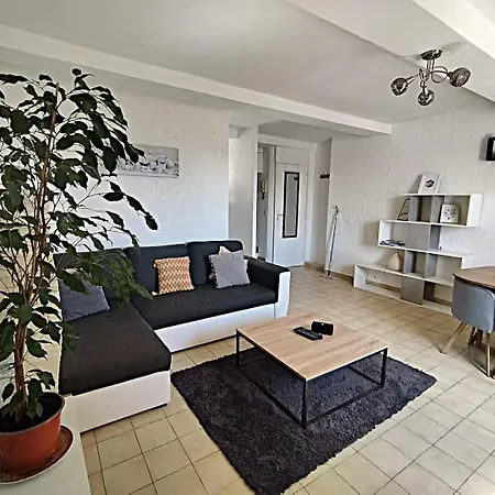 T3 Au Centre De Les Bains Apartman *