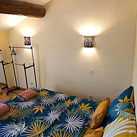 T3 Au Centre De Les Bains Apartment *