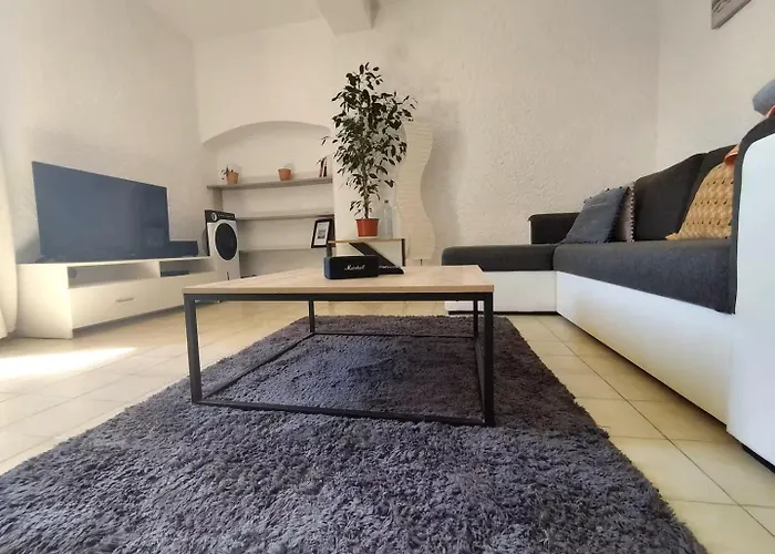 T3 Au Centre De Les Bains Apartment